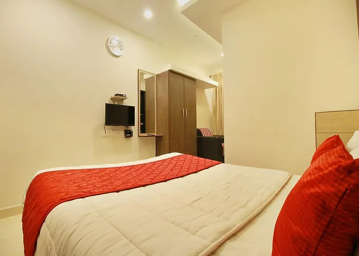 Oyo 11531 Sathya Lodge Madurai